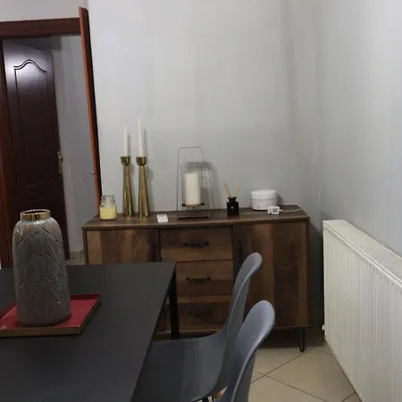 Apartment όμορφο με αυλή Thessaloniki